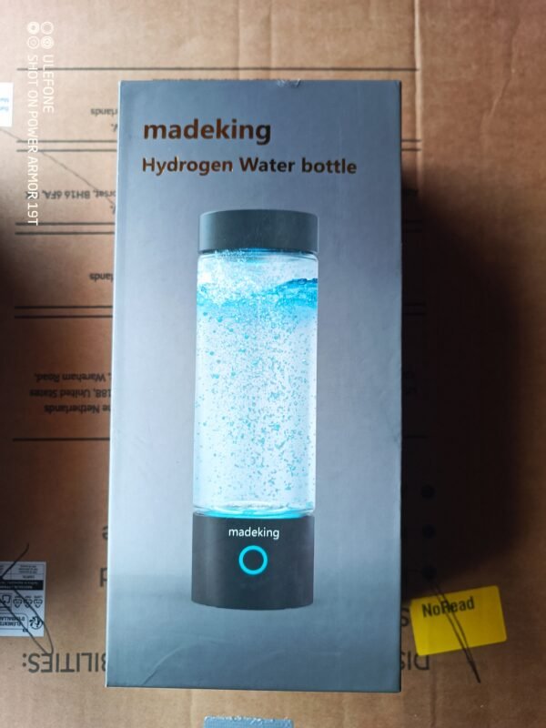 „Madeking Hydrogen Water Bottle“ – nešiojama vandenilio vandens gertuvė (generatorius).