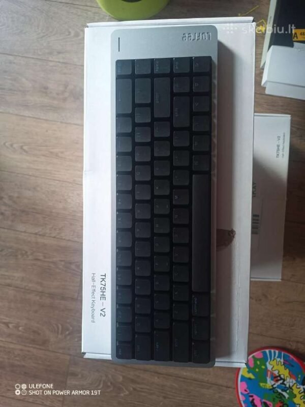 LOFREE Flow 68 žemo profilio mechaninė klaviatūra