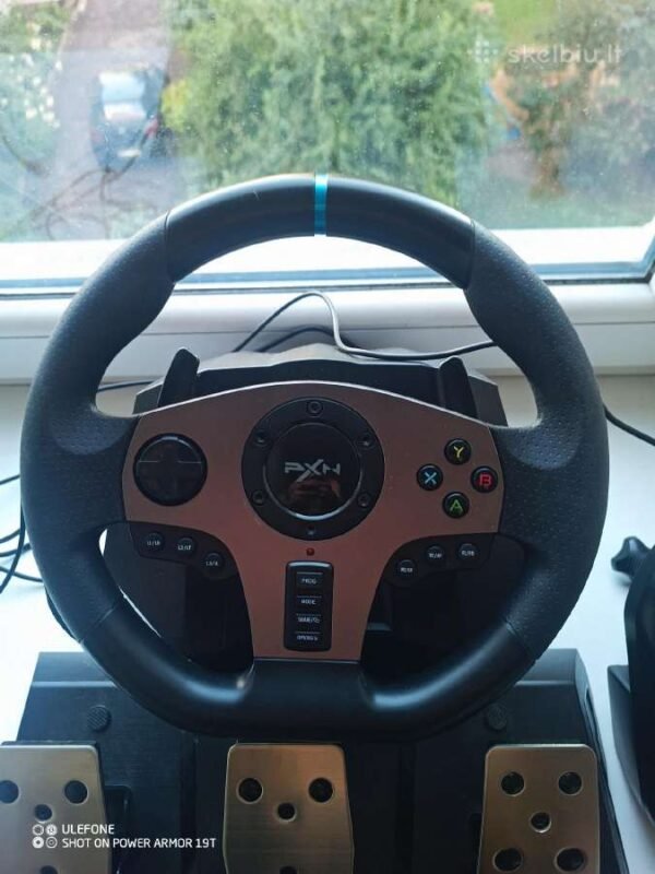 naudotas-zaidimu-vairas-pxn-v9-gen2 PXN V9 Gen2 lenktyninis vairas su pedalais ir H formos pavarų perjungimo svirtimi, 270°/900°, vibracijos programėlės valdymas