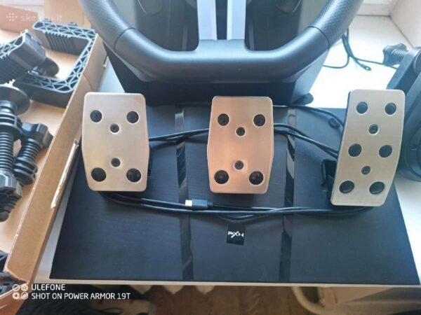 pxn-v9-zaidimu-vairai (6) PXN V9 Gen2 lenktyninis vairas su pedalais ir H formos pavarų perjungimo svirtimi, 270°/900°, vibracijos programėlės valdymas